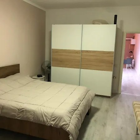 Piaza Apartament Vlorë