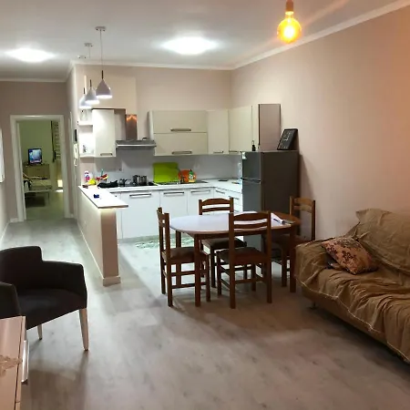 Piaza Apartament Vlorë
